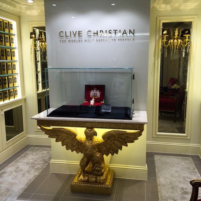 cửa hàng Clive Christian