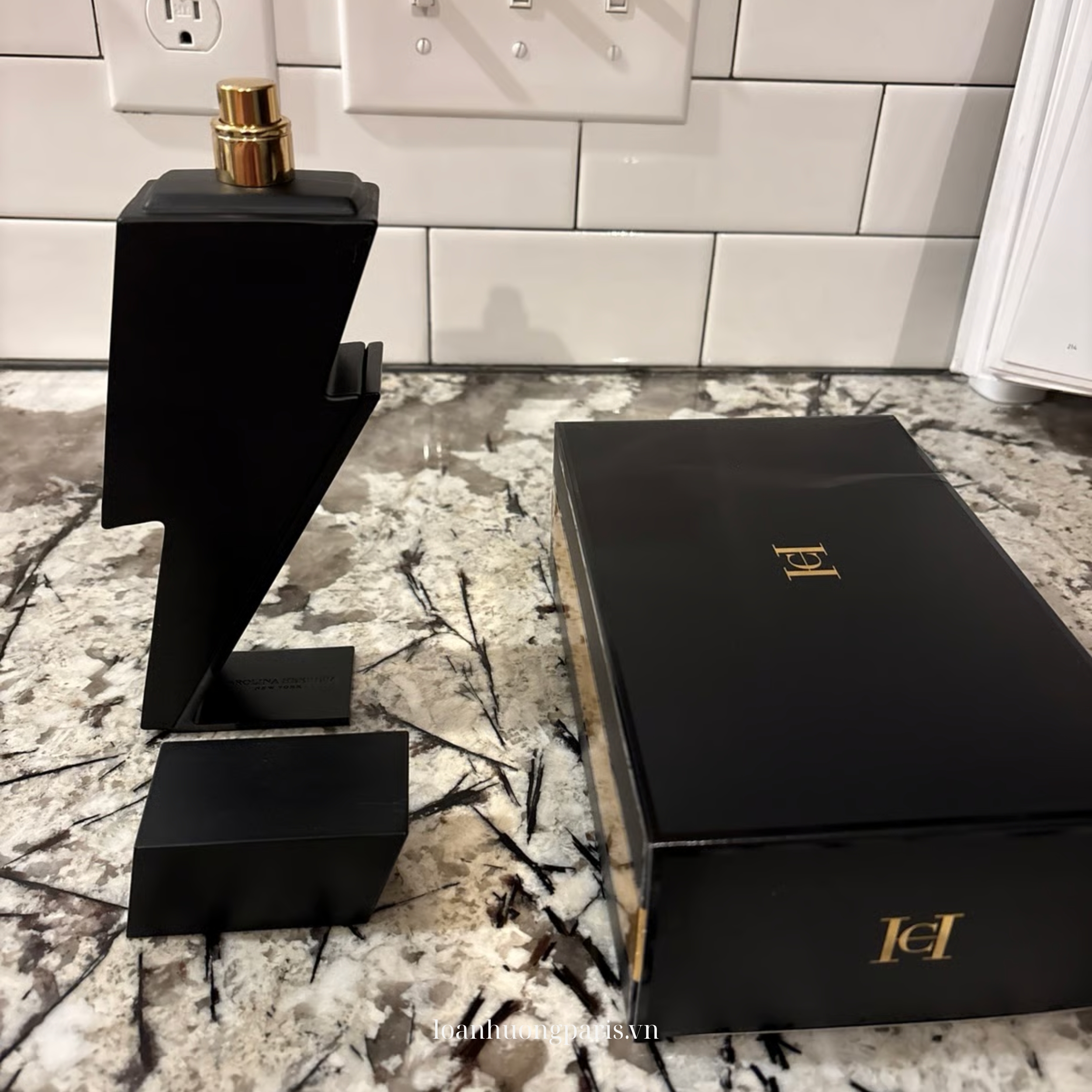 nước hoa Carolina Herrera Bad Boy Le Parfum.